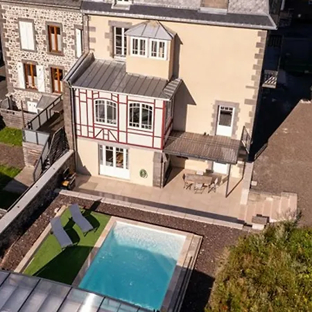 Grande Demeure Avec Piscine Couverte Et Parking Pour 15 Personnes - Fr-1-858-4