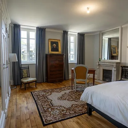 Tatil Evi Grande Demeure Avec Piscine Couverte Et Parking Pour 15 Personnes - Fr-1-858-4 Le Mont-Dore