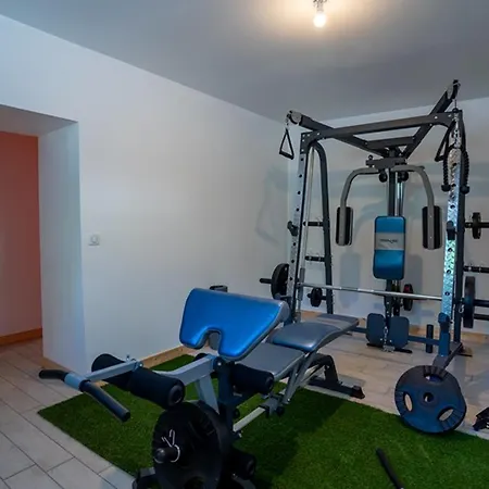 Grande Demeure Avec Piscine Couverte Et Parking Pour 15 Personnes - Fr-1-858-4 Casa de Férias *